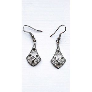 ✨HOST PICK✨ Silver diamond teardrop drop earrings